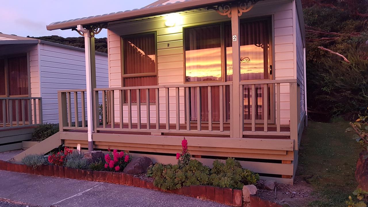 Готель Oamaru Bay Tourist Park Coromandel Екстер'єр фото