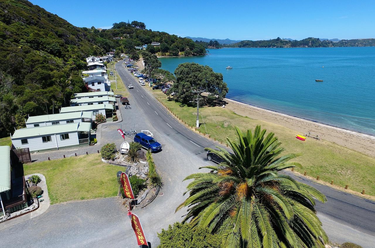 Готель Oamaru Bay Tourist Park Coromandel Екстер'єр фото